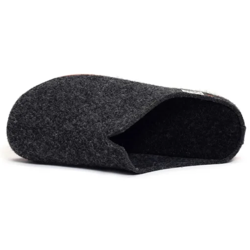 6716 Anthracite