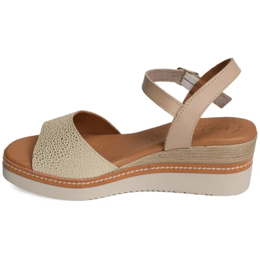 569 Beige