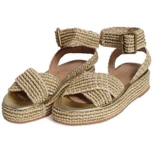 699 Beige