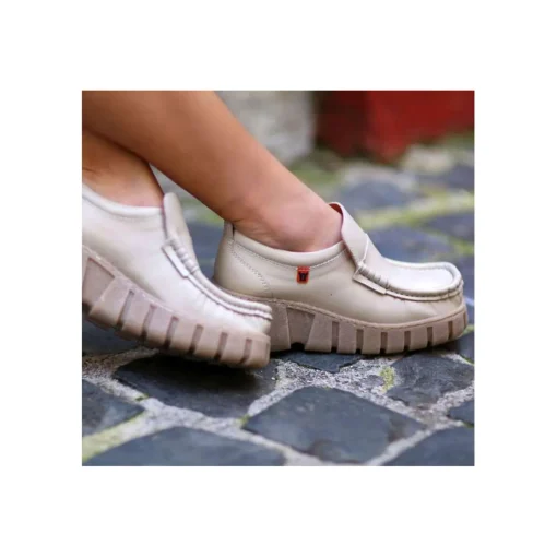 4033 Beige
