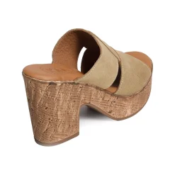 893 Beige Or