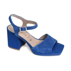 28374 Bleu