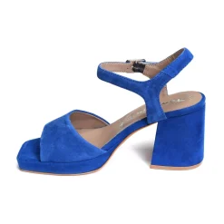 28374 Bleu