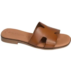 3053 Camel