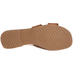 3053 Camel