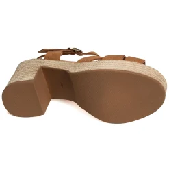 2506 Camel