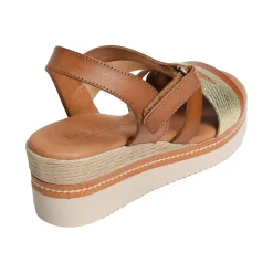 548 Camel Or