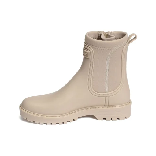 CLAIS Beige