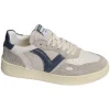 1257122 Gris