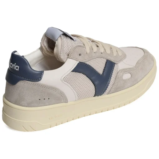 1257122 Gris