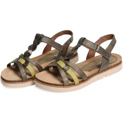 1532 Kaki