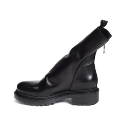 MA05 Noir Noir