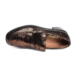 1572 Marron