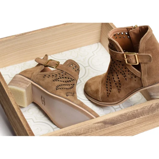 NELLY 5054 Camel