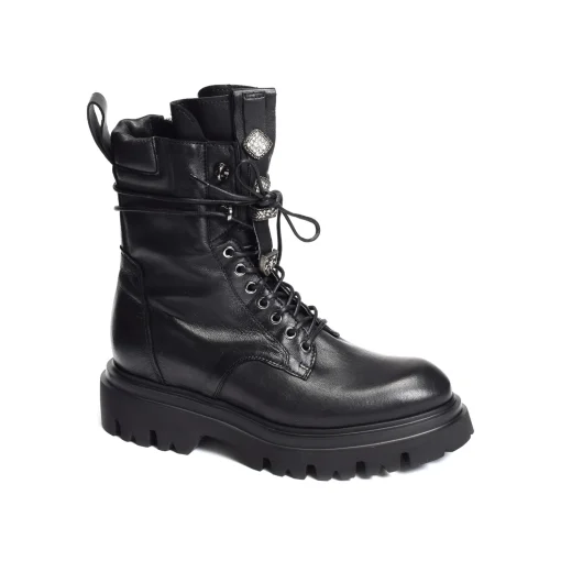 8995 Noir