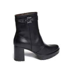 11853 Noir