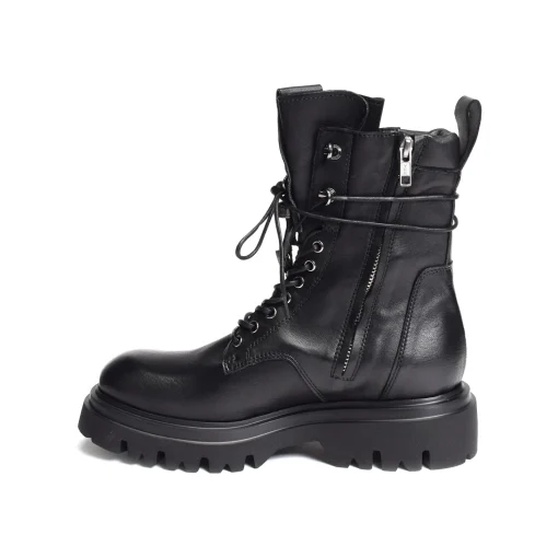 8995 Noir