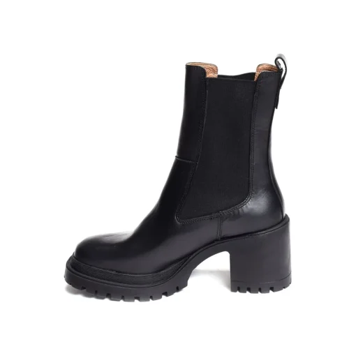 1568 Noir