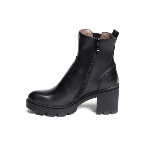 05860 Noir