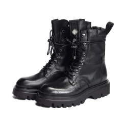 8995 Noir