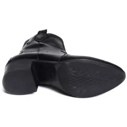 3052 Noir