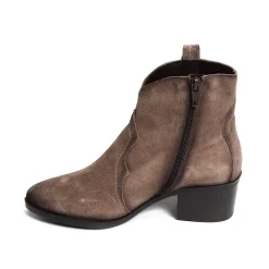 3052 Taupe