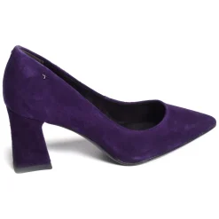 22427 Violet