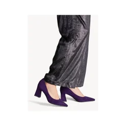 22427 Violet