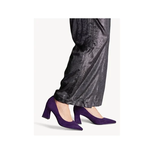 22427 Violet